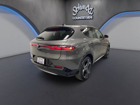 New 2026 Alfa Romeo Tonale AWD/4WD image 9