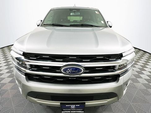Used 2023 Ford Expedition Max Limited image 4