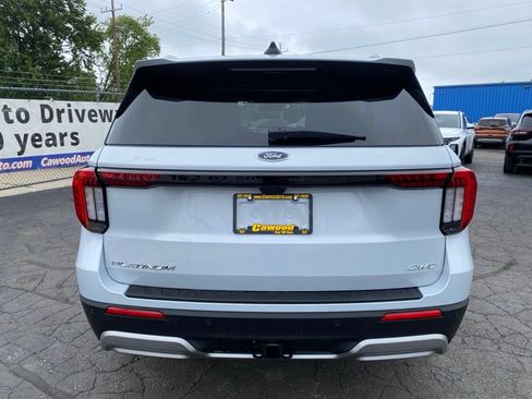 Used 2025 Ford Explorer Platinum w/ LUX Leather Package AWD/4WD image 3