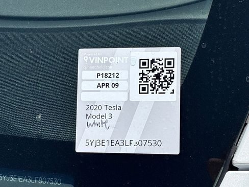 Used 2020 Tesla Model 3 Standard Range Plus RWD image 30