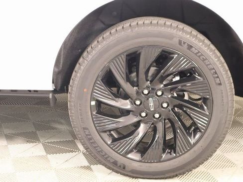 New 2025 Lincoln Navigator Reserve w/ Jet Appearance Package image 21