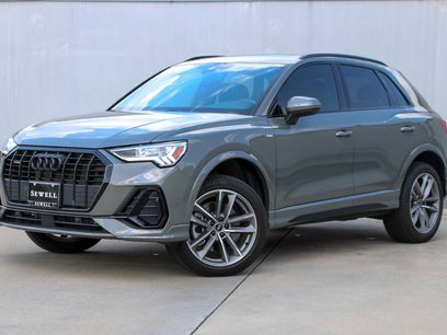 Certified 2025 Audi Q3 2.0T Premium w/ Convenience Package