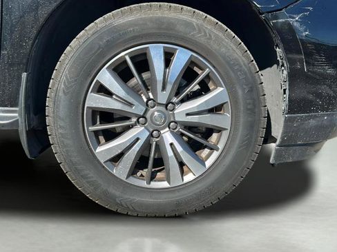 Used 2017 Nissan Pathfinder SV FWD image 36