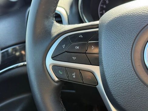 Certified 2020 Jeep Grand Cherokee Limited w/ Luxury Group II image 20