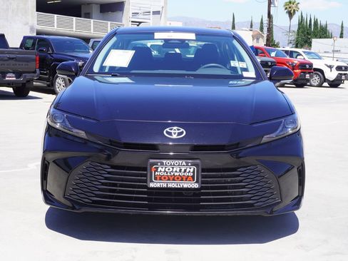 Certified 2025 Toyota Camry LE FWD image 3