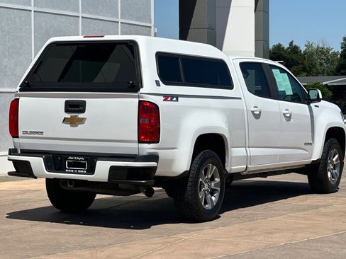 Used 2018 Chevrolet Colorado Z71 AWD/4WD image 4