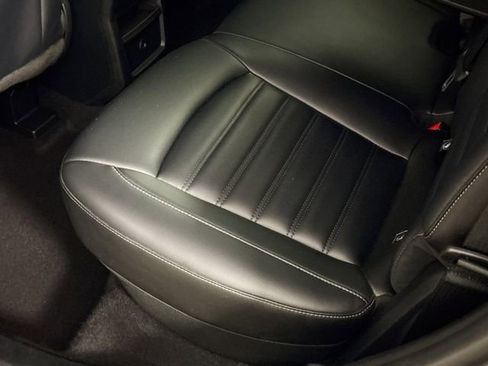 Used 2024 Ford Edge SEL image 37