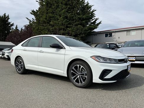 New 2025 Volkswagen Jetta Sport image 2