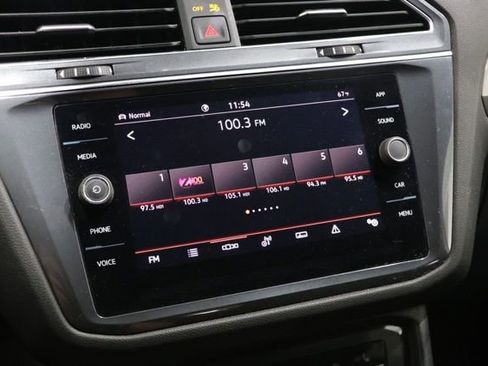 Used 2022 Volkswagen Tiguan SE R-Line AWD/4WD image 25