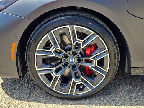 New 2027 BMW 550e xDrive AWD/4WD image 11