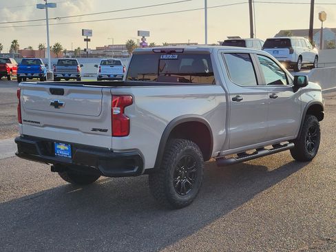 New 2026 Chevrolet Silverado 1500 ZR2 w/ Dark Appearance Package image 5