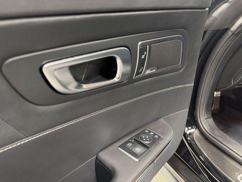 Used 2018 Mercedes-Benz AMG GT C image 8