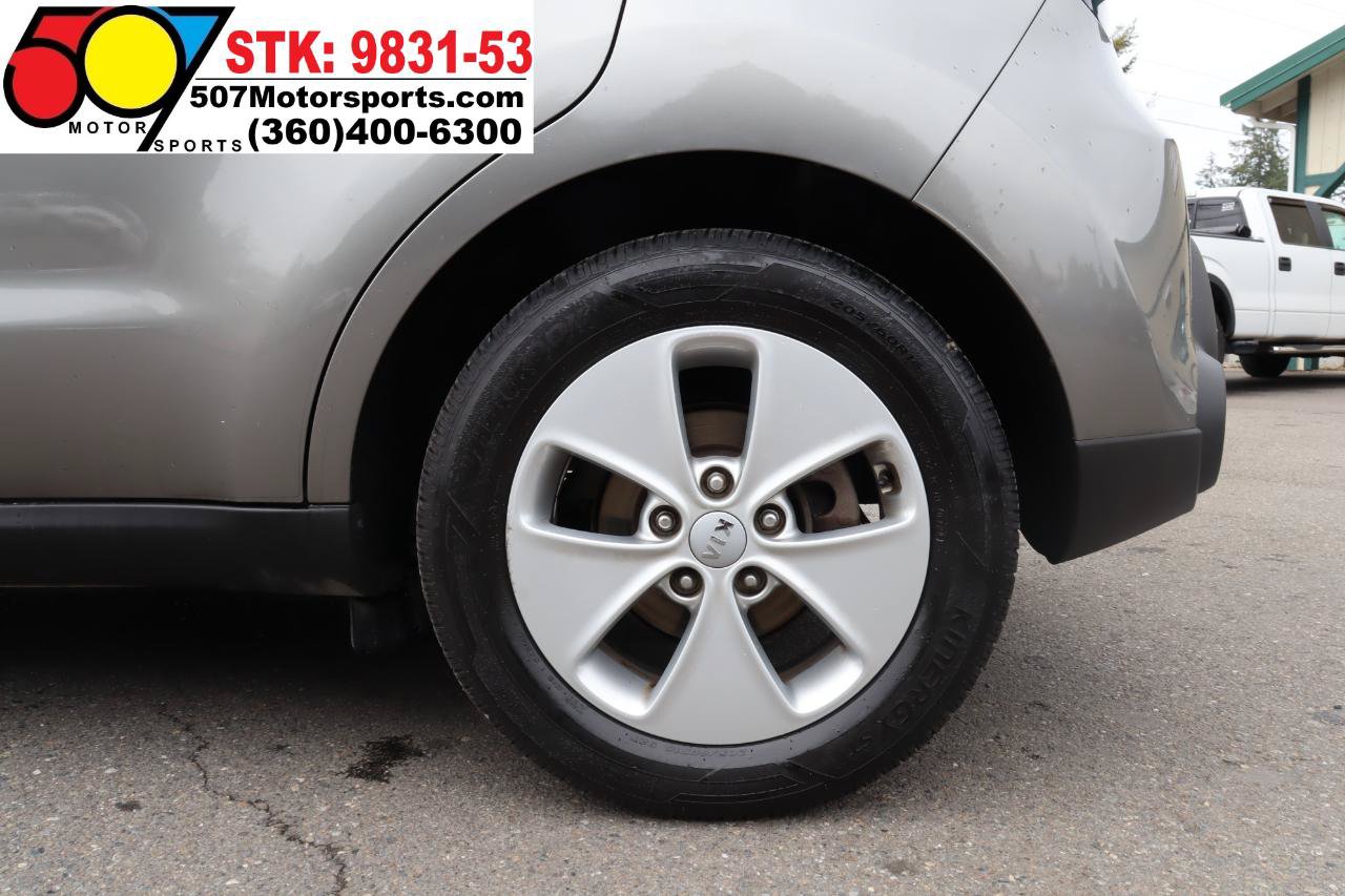 Used 2016 Kia Soul FWD image 24