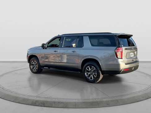 Used 2022 Chevrolet Suburban Z71 w/ Off-Road Capability Package AWD/4WD image 6