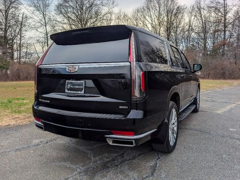 Used 2023 Cadillac Escalade ESV Premium Luxury AWD/4WD image 5