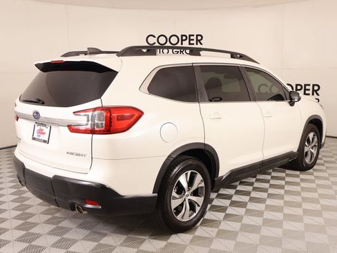 Used 2023 Subaru Ascent Premium AWD/4WD image 21