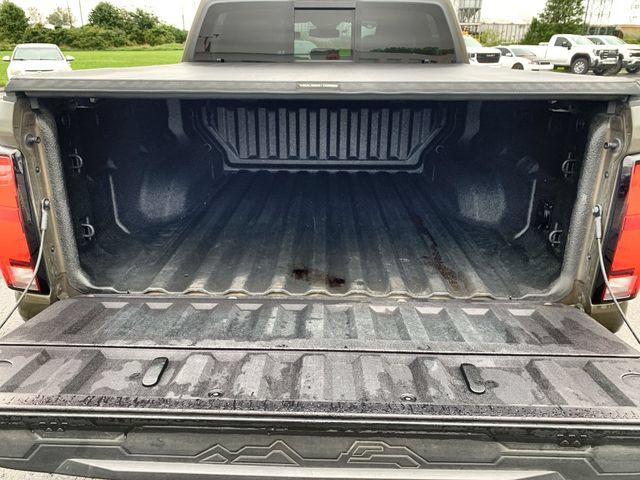 Certified 2023 Chevrolet Colorado LT w/ LT Convenience Package III AWD/4WD image 25