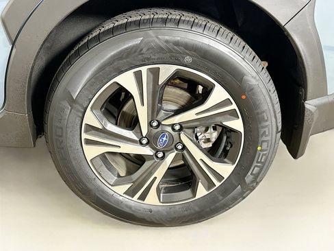 Used 2024 Subaru Crosstrek 2.0i Premium AWD/4WD image 11