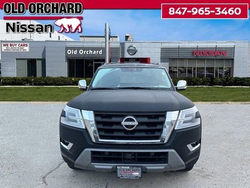 Used 2021 Nissan Armada Platinum image 3