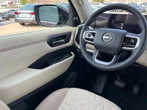 New 2025 Nissan Armada Platinum image 11