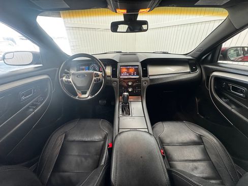 Used 2013 Ford Taurus SEL image 12