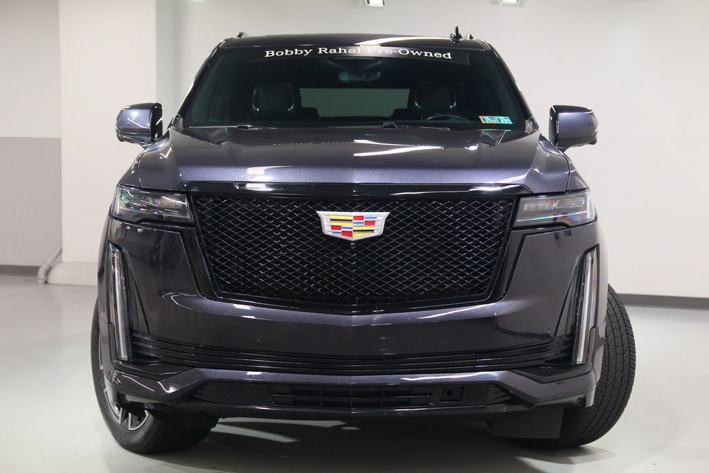 Used 2022 Cadillac Escalade Sport w/ LPO, Floor Liner Package AWD/4WD image 8