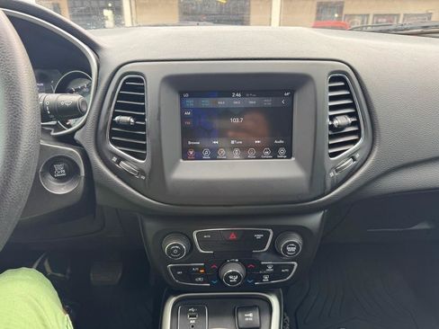 Used 2019 Jeep Compass Sport FWD image 13