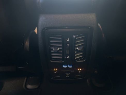 Used 2024 Dodge Durango R/T image 19