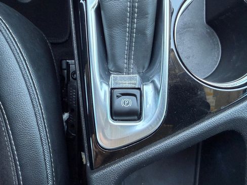 Used 2021 Buick Encore Preferred w/ Safety Package FWD image 23