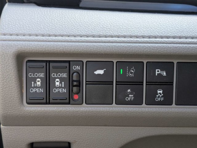 Used 2019 Honda Odyssey Elite image 25