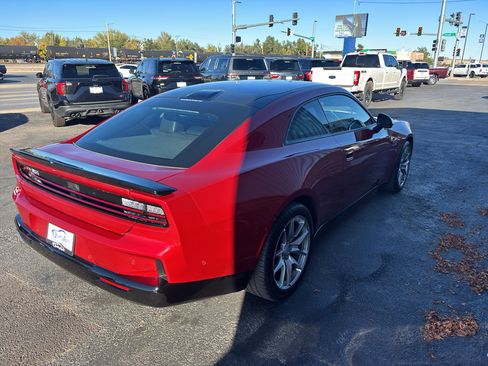 Used 2024 Dodge Charger Scat Pack w/ Plus Group image 5