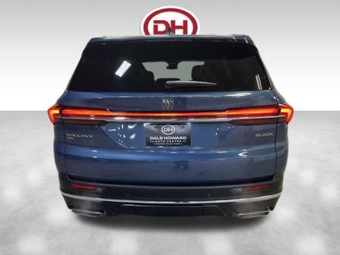 Used 2025 Buick Enclave Preferred image 10