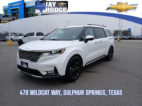 Used 2024 Kia Carnival SX Prestige image 1