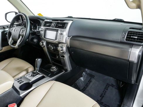Used 2019 Toyota 4Runner SR5 Premium AWD/4WD image 24
