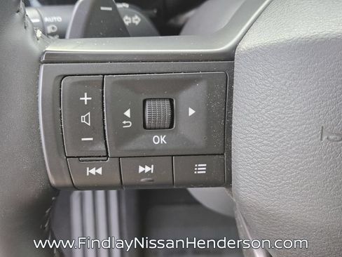 Used 2026 Nissan Pathfinder SV FWD image 24