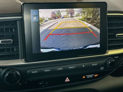Certified 2026 Hyundai Venue SE FWD image 25