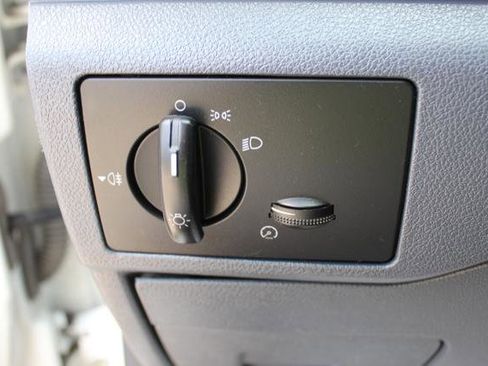 Used 2013 Ford Transit Connect XLT image 15