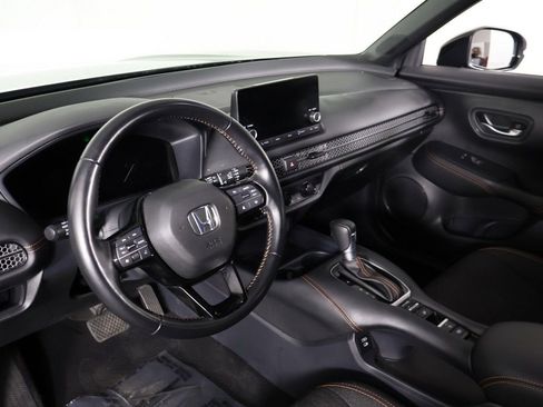 Used 2025 Honda HR-V Sport image 24