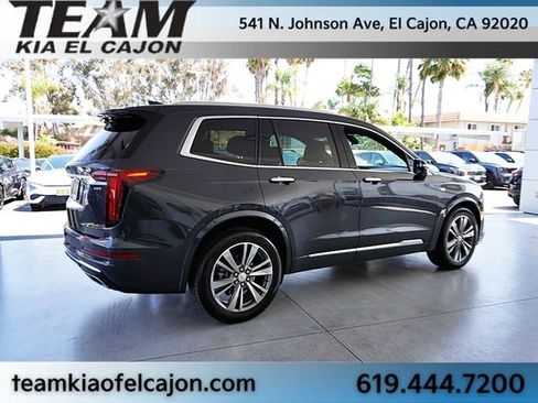 Used 2021 Cadillac XT6 Premium Luxury FWD image 8