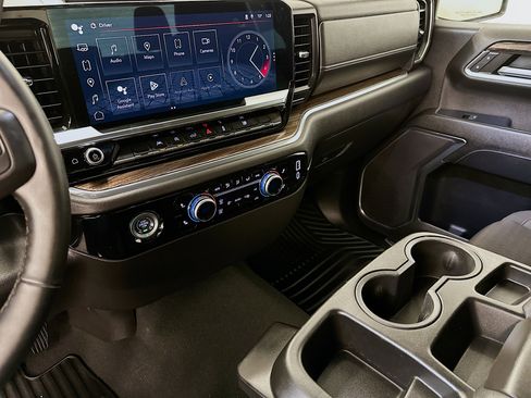 Used 2024 GMC Sierra 1500 Elevation image 26