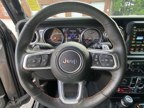 Used 2022 Jeep Wrangler Unlimited Rubicon w/ Trailer Tow Package image 20