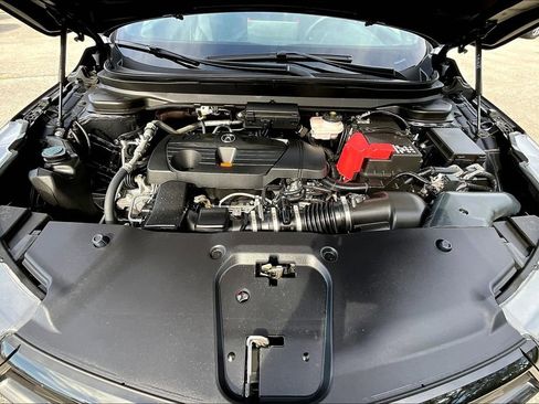 Used 2025 Acura RDX SH-AWD image 13