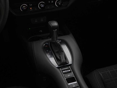 New 2026 Honda HR-V LX image 16