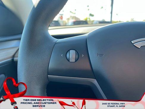 Used 2024 Tesla Model Y Long Range image 25