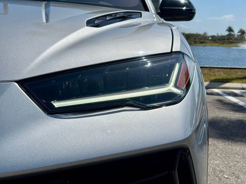 Used 2023 Lamborghini Urus S image 31