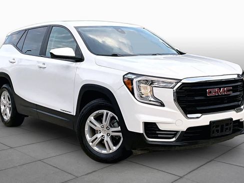 Used 2024 GMC Terrain SLE AWD/4WD image 3