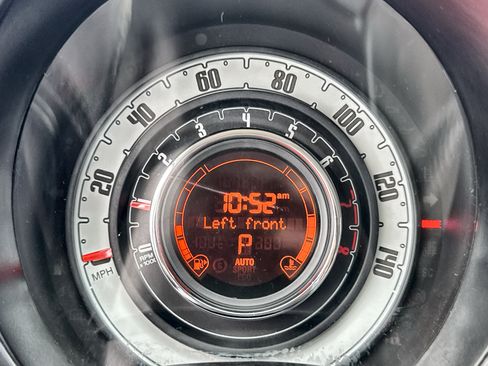 Used 2015 FIAT 500 Pop image 12