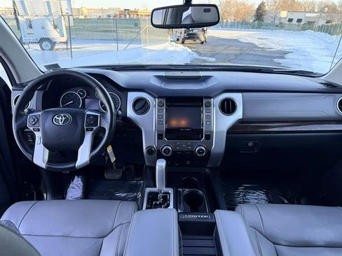 Used 2014 Toyota Tundra Limited w/ Limited Premium Package image 22