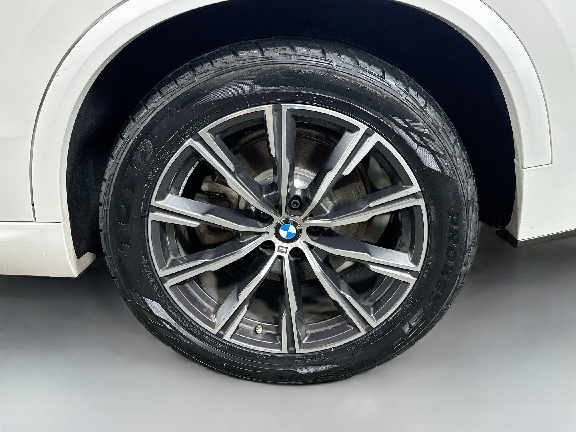 Used 2020 BMW X5 xDrive40i w/ M Sport Package AWD/4WD image 31
