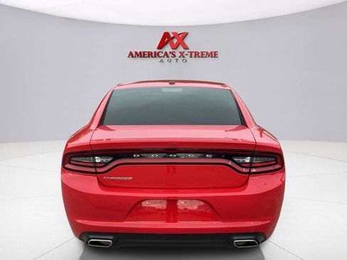 Used 2022 Dodge Charger SXT RWD image 5